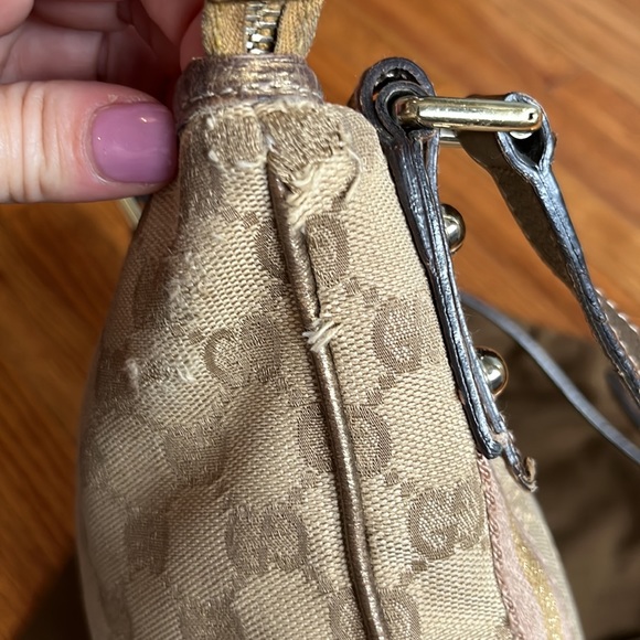 GUCCI GG Canvas Gold & Pink Messenger
Crossbody Bag - Picture 4 of 11